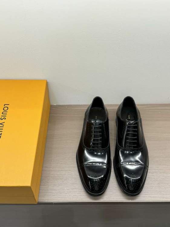 Picture of Louis Vuitton Shoes _SKULVsz38-45mnf011714027